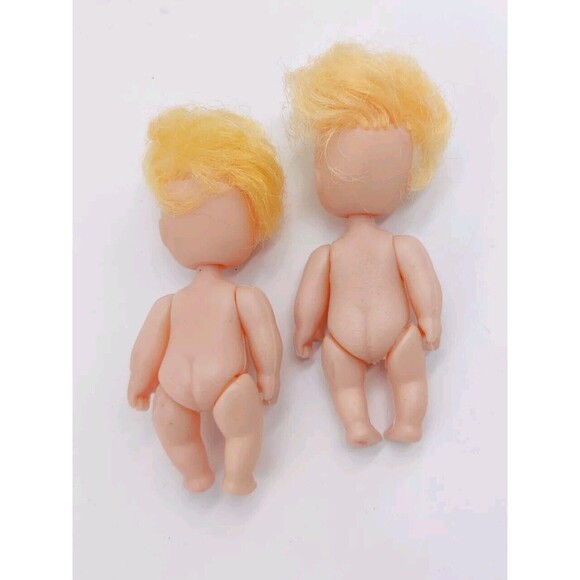 2 Vintage Dolls Approx 3.5" Plastic Blonde Hair Blue Eyes Unmarked Unbranded Toy - Picture 6 of 10